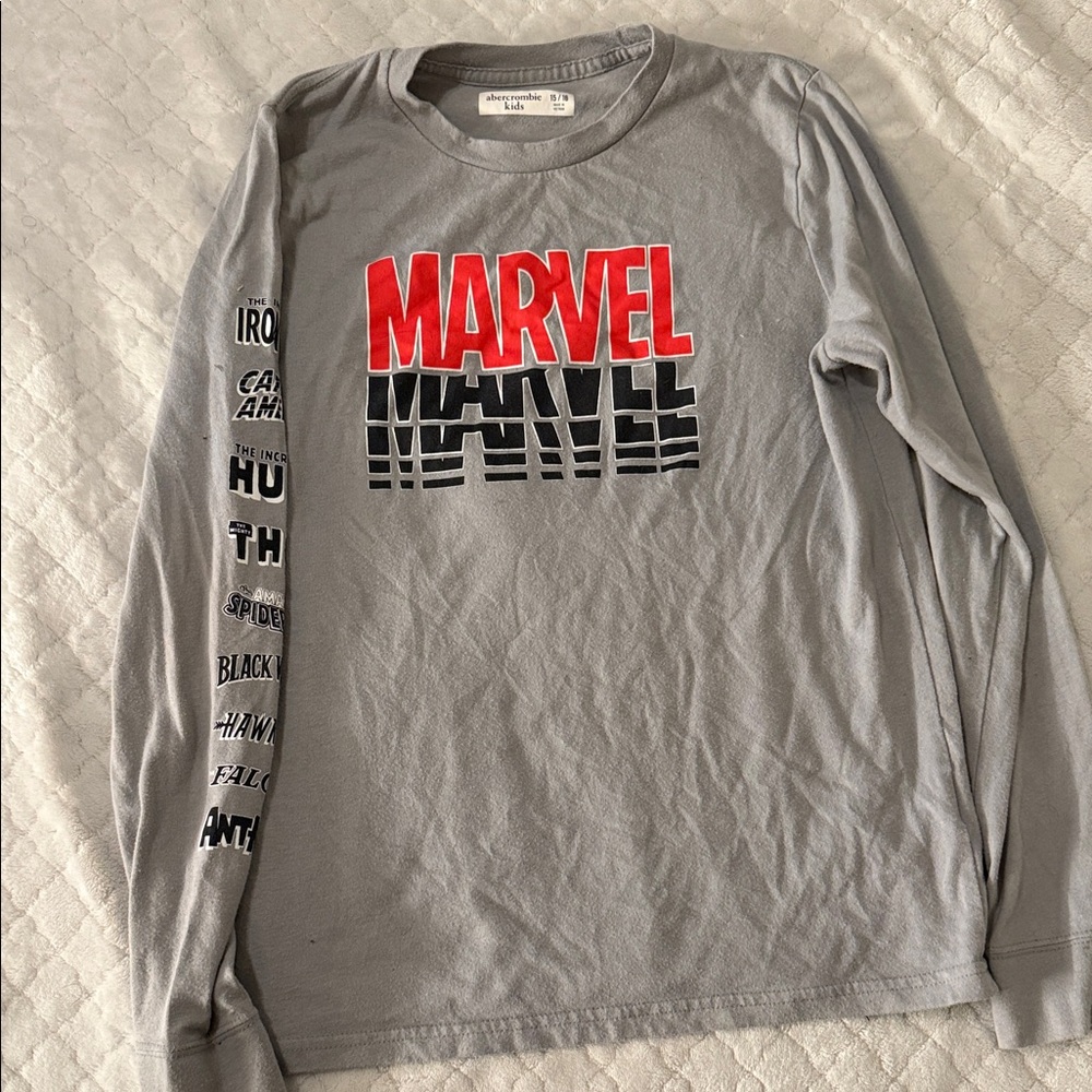 Abercrombie Kids Gray Marvel Long Sleeve Tee